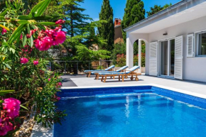 Villa Island Blue